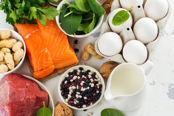 Nutrition & Lifestyle's Role in Stopping Hair Loss & Boosting Transplants: 2025 Guide |Hair Clinic VIP